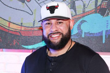 Amerikalı eski profesyonel futbolcu Hank Baskett, 1 Nisan 2025 tarihinde Las Vegas, Nevada, Las Vegas 'ta HyperX Arena Las Vegas' ta düzenlenen Briarcliff Entertainment 'in' Sneaks 'Showdown' una katıldı.. 
