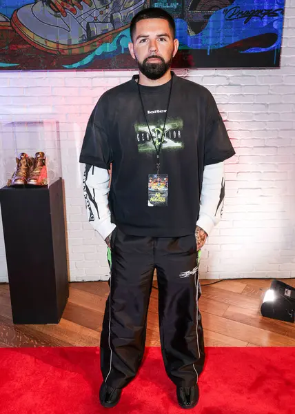 Amerikalı basketbolcu Alan Palesano (White Iverson), 1 Nisan 2025 tarihinde Las Vegas, Nevada, Las Vegas 'ta bulunan Luxor Hotel & Casino' daki HyperX Las Vegas 'ta düzenlenen Briarcliff Entertainment' in 'Sneaks' Showdown 'ına katılır.. 