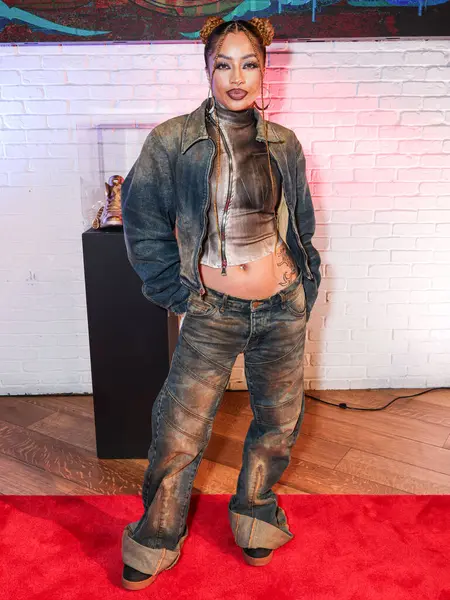 Amerikalı şarkıcı ve aktris Kiana Led (Kiana Lede), 1 Nisan 2025 tarihinde Las Vegas, Nevada, Las Vegas 'ta HyperX Las Vegas' ta düzenlenen Briarcliff Entertainment 'in 