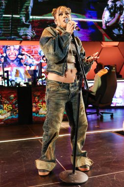 Amerikalı şarkıcı ve aktris Kiana Led (Kiana Lede), 1 Nisan 2025 tarihinde Las Vegas, Nevada, Las Vegas 'ta HyperX Las Vegas' ta düzenlenen Briarcliff Entertainment 'in 