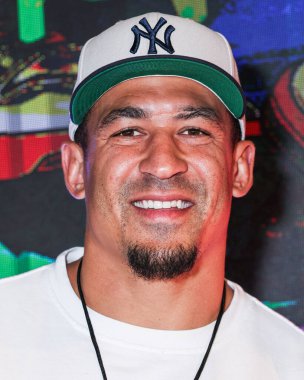 Kanadalı eski profesyonel futbolcu Tyrone Crawford, 1 Nisan 2025 'te Las Vegas, Las Vegas' taki HyperX Arena 'da düzenlenen Briarcliff Entertainment' in 'Sneaks' Showdown 'una katıldı.. 