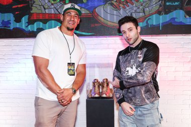 Tyrone Crawford ve Austin Show, 1 Nisan 2025 'te Las Vegas, Las Vegas, Las Vegas' ta düzenlenen Briarcliff Entertainment 'in' Sneaks 'Showdown' una katıldı..