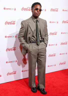 David Jonsson, Yeni Nesil Ödülü sahibi, CinemaCon Big Screen Achievement Awards at Omnia Nightclub at Caesars Palace, the official Congress of CinemaCon, Cinema United, 3 Nisan 2025 tarihinde Las Vegas, Nevada, ABD.