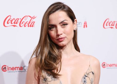 Yılın Aksiyon Yıldızı ödüllü Kübalı-İspanyol aktris Ana De Armas, 3 Nisan 2025 'te ABD' nin Nevada eyaletinin Las Vegas kentindeki Caesars Palace kentindeki Omnia Gece Kulübü 'nde düzenlenen Sinema Konseri 2025 Büyük Ekran Başarı Ödülleri için geldi..