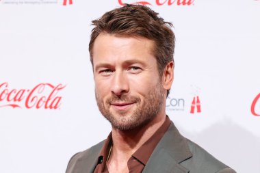 Yılın Yıldızı ödülünü kazanan Glen Powell, CinemaCon Büyük Ekran Başarı Ödülleri 'ne Ceasars Palace' daki Omnia Gece Kulübü CinemaCon 'da, Cinema United' ın resmi kongresi sırasında, 3 Nisan 2025 tarihinde Las Vegas, Nevada, ABD 'de katılmıştır..