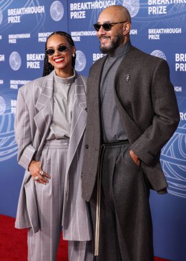 Alicia Keys ve kocası Swizz Beatz, 5 Nisan 2025 'te Santa Monica, Los Angeles, Kaliforniya, ABD' de Barker Hangar 'da düzenlenen 11..