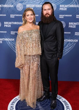 Amerikalı aktris Kate Hudson ve erkek arkadaşı Danny Fujikawa, 5 Nisan 2025 'te ABD' nin Los Angeles, Kaliforniya eyaletindeki Barker Hangar 'da düzenlenen 11..     