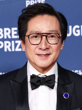 Ke Huy Quan, 5 Nisan 2025 'te Santa Monica, Los Angeles, Kaliforniya, ABD' de Barker Hangarı 'nda düzenlenen 11.. 