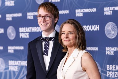 Kit Bernard Foster ve annesi Jodie Foster, 5 Nisan 2025 'te Santa Monica, Los Angeles, Kaliforniya, ABD' de Barker Hangarı 'nda düzenlenen 11.. 