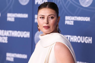 Stéphane Rolland 'ı giyen Maria Sharapova, 5 Nisan 2025' te Santa Monica, Los Angeles, Kaliforniya, ABD 'de Barker Hangar' da düzenlenen 11.. 