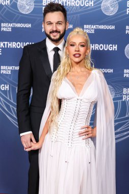 Matthew Rutler ve partneri Christina Aguilera, 5 Nisan 2025 'te Santa Monica, Los Angeles, Kaliforniya, ABD' de Barker Hangar 'da düzenlenen 11..