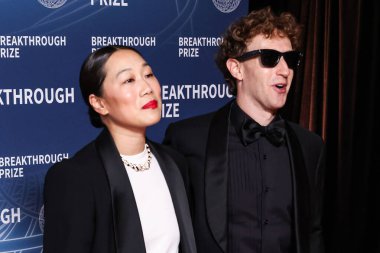 Priscilla Chan ve Meta Mark Zuckerberg 'in eşi / CEO' su, 5 Nisan 2025 'te Santa Monica, Los Angeles, Kaliforniya, ABD' de Barker Hangar 'da düzenlenen 11..    