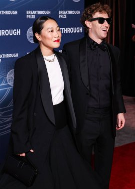 Priscilla Chan ve Meta Mark Zuckerberg 'in eşi / CEO' su, 5 Nisan 2025 'te Santa Monica, Los Angeles, Kaliforniya, ABD' de Barker Hangar 'da düzenlenen 11..    
