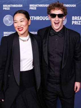 Priscilla Chan ve Meta Mark Zuckerberg 'in eşi / CEO' su, 5 Nisan 2025 'te Santa Monica, Los Angeles, Kaliforniya, ABD' de Barker Hangar 'da düzenlenen 11..    