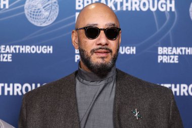 Swizz Beatz, 5 Nisan 2025 'te Barker Hangarı' nda düzenlenen 11. Yıllık Büyük Buluş Ödül Töreni 'ne geliyor.. 