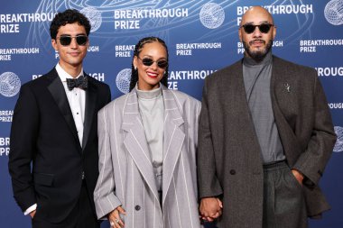 Taj Gillin, Alicia Keys ve Swizz Beatz, 5 Nisan 2025 'te Santa Monica, Los Angeles, Kaliforniya, ABD' deki Barker Hangar 'da düzenlenen 11..   