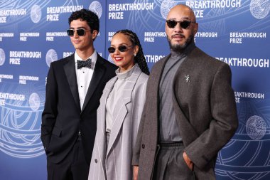 Taj Gillin, Alicia Keys ve Swizz Beatz, 5 Nisan 2025 'te Santa Monica, Los Angeles, Kaliforniya, ABD' deki Barker Hangar 'da düzenlenen 11..   