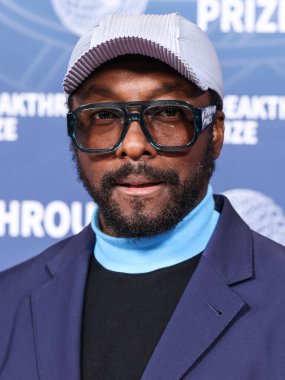 will.i.am, 5 Nisan 2025 'te ABD' nin Los Angeles eyaletinin Santa Monica kentinde düzenlenen Barker Hangarı 'nda düzenlenen 11.. 