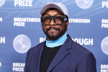 will.i.am, 5 Nisan 2025 'te ABD' nin Los Angeles eyaletinin Santa Monica kentinde düzenlenen Barker Hangarı 'nda düzenlenen 11.. 