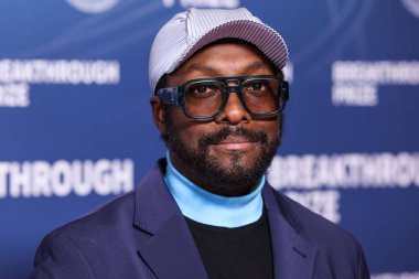 will.i.am, 5 Nisan 2025 'te ABD' nin Los Angeles eyaletinin Santa Monica kentinde düzenlenen Barker Hangarı 'nda düzenlenen 11.. 