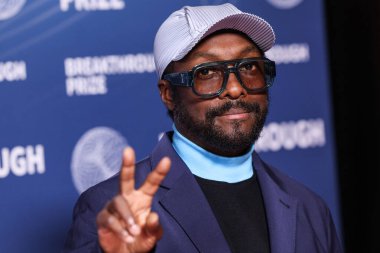 will.i.am, 5 Nisan 2025 'te ABD' nin Los Angeles eyaletinin Santa Monica kentinde düzenlenen Barker Hangarı 'nda düzenlenen 11.. 