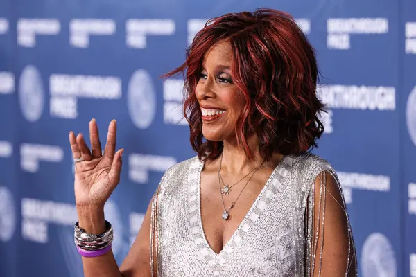 Gayle King, 5 Nisan 2025 'te Barker Hangarı' nda düzenlenen 11. Yıllık Büyük Buluş Ödül Töreni 'ne geliyor..      