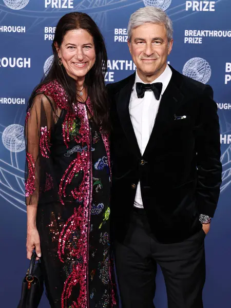 Katherine Ross ve Michael Govan, 5 Nisan 2025 'te Santa Monica, Los Angeles, Kaliforniya, ABD' de Barker Hangarı 'nda düzenlenen 11..