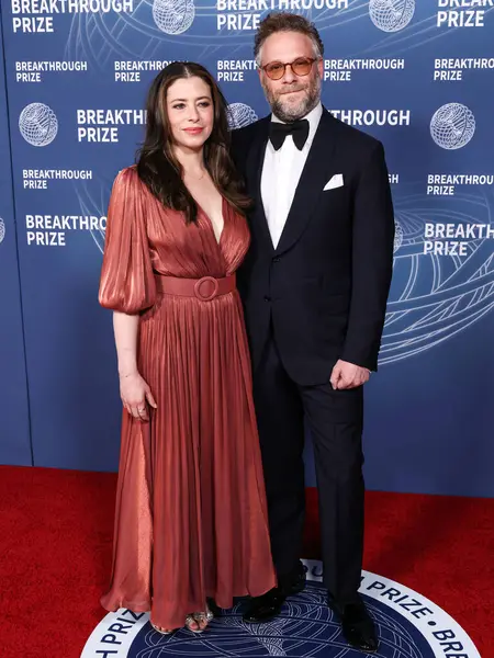 Lauren Miller ve kocası Seth Rogen, 5 Nisan 2025 'te Santa Monica, Los Angeles, Kaliforniya, ABD' de Barker Hangarı 'nda düzenlenen 11..     