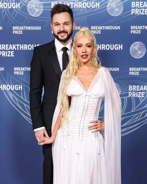 Matthew Rutler ve partneri Christina Aguilera, 5 Nisan 2025 'te Santa Monica, Los Angeles, Kaliforniya, ABD' de Barker Hangar 'da düzenlenen 11..