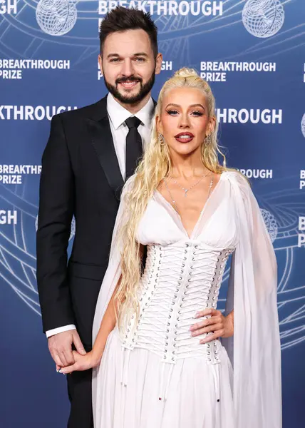 Matthew Rutler ve partneri Christina Aguilera, 5 Nisan 2025 'te Santa Monica, Los Angeles, Kaliforniya, ABD' de Barker Hangar 'da düzenlenen 11..