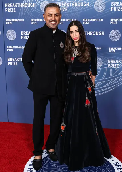 Nikesh Arora ve Ayesha Thapar, 5 Nisan 2025 'te ABD' nin Los Angeles, Kaliforniya eyaletindeki Barker Hangarı 'nda düzenlenen 11.. 