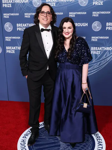 Remy Miralles ve Instacart Fidji Simo 'nun eşi / CEO' su, 5 Nisan 2025 'te Santa Monica, Los Angeles, Kaliforniya, ABD' de Barker Hangar 'da düzenlenen 11..    