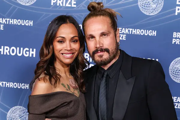 Zoe Saldana ve kocası Marco Perego, 5 Nisan 2025 'te Santa Monica, Los Angeles, Kaliforniya, ABD' de Barker Hangar 'da düzenlenen 11..