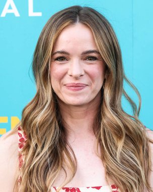 Amerikalı aktris Danielle Panabaker, 7 Nisan 2025 'te Los Angeles, Kaliforniya, ABD' deki Vista Tiyatrosu 'nda düzenlenen Dikey Eğlence' nin Sacramento özel gösterimine geldi..