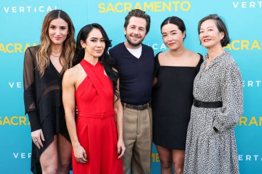 Iman Karram, AJ Mendez, Michael Angarano, Maya Erskine ve Rosalind Chao, 7 Nisan 2025 'te Los Angeles, Kaliforniya, ABD' de Vista Tiyatrosu 'nda düzenlenen Los Angeles Dikey Entertainment' in 'Sacramento' sunun özel gösterimine geldiler..