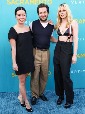 Maya Erskine, Michael Angarano ve Kristen Stewart, 7 Nisan 2025 'te Los Angeles, Kaliforniya, ABD' de Vista Tiyatrosu 'nda düzenlenen Dikey Eğlencenin Özel Gösterimi' ne geldiler..