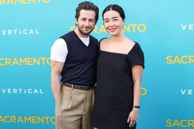 Michael Angarano ve eşi Maya Erskine, 7 Nisan 2025 'te Los Angeles, Kaliforniya, ABD' deki Vista Tiyatrosu 'nda düzenlenen Dikey Entertainment' in Sacramento Özel Gösterimi 'ne geldiler..