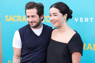 Michael Angarano ve eşi Maya Erskine, 7 Nisan 2025 'te Los Angeles, Kaliforniya, ABD' deki Vista Tiyatrosu 'nda düzenlenen Dikey Entertainment' in Sacramento Özel Gösterimi 'ne geldiler..