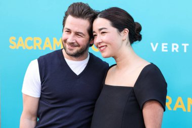 Michael Angarano ve eşi Maya Erskine, 7 Nisan 2025 'te Los Angeles, Kaliforniya, ABD' deki Vista Tiyatrosu 'nda düzenlenen Dikey Entertainment' in Sacramento Özel Gösterimi 'ne geldiler..