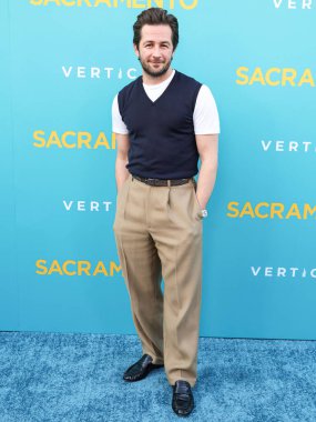 Amerikalı aktör, yönetmen, yazar ve yapımcı Michael Angarano, 7 Nisan 2025 'te Los Angeles, Kaliforniya, ABD' de bulunan Vista Tiyatrosu 'nda düzenlenen Dikey Eğlencenin Özel Gösterimi' ne geldi..