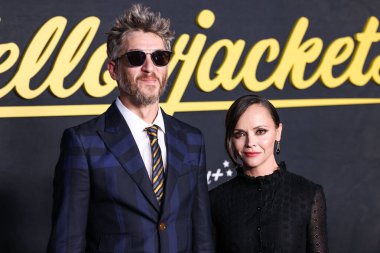 Mark Hampton ve eşi Christina Ricci, Televizyon Sanatları ve Bilimleri Akademisi 'nin Şaban Medya Merkezi' ndeki Wolf Tiyatrosu 'nda 10 Nisan 2025' te düzenlenen 'YellowJackets' 3.