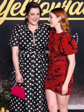 Melanie Lynskey ve Sophie Nelisse, Showtime 'ın' YellowJackets '3. Sezon Emmy FYC' sine (Düşünceleriniz İçin) 10 Nisan 2025 tarihinde Şaban Medya Merkezi 'ndeki Wolf Theatre' da düzenlenen Televizyon Sanatları ve Bilimleri Akademisi 'ne geldiler.