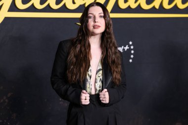 Amerikalı aktris Samantha Hanratty (Sammi Hanratty), Şaban Medya Merkezi 'ndeki Wolf Tiyatrosu' nda düzenlenen 'YellowJackets' 3. Sezon 'a 10 Nisan 2025 tarihinde geldi.