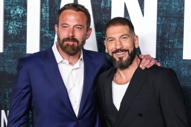 Ben Affleck ve Jon Bernthal 16 Nisan 2025 'te Hollywood, Los Angeles, Kaliforniya, ABD' de bulunan TCL Çin Tiyatrosu IMAX 'te düzenlenen' The Accountant 2 'adlı Amazon MGM Stüdyolarının Los Angeles Premiere' ine geldiler..