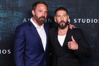 Ben Affleck ve Jon Bernthal 16 Nisan 2025 'te Hollywood, Los Angeles, Kaliforniya, ABD' de bulunan TCL Çin Tiyatrosu IMAX 'te düzenlenen' The Accountant 2 'adlı Amazon MGM Stüdyolarının Los Angeles Premiere' ine geldiler..