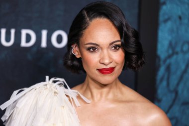 İngiliz-Amerikan aktris Cynthia Addai-Robinson, 16 Nisan 2025 'te Hollywood, Los Angeles, Kaliforniya, ABD' de bulunan TCL Çin Tiyatrosu IMAX 'te düzenlenen' The Accountant 2 'adlı Amazon MGM Stüdyolarının Los Angeles Premiere' ine geldi..       