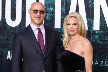 Gavin O 'Connor ve eşi Brooke Burns, 16 Nisan 2025' te Hollywood, Los Angeles, Kaliforniya, ABD 'deki TCL Çin Tiyatrosu IMAX' te düzenlenen 'The Accountant 2' adlı Amazon MGM Stüdyolarının Los Angeles Premiere 'ine geldiler..