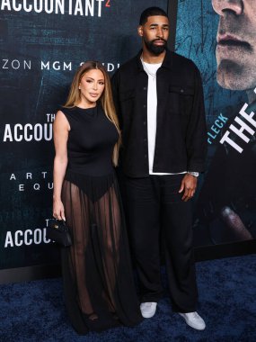 Larsa Pippen ve erkek arkadaşı Jeff Coby, 16 Nisan 2025 'te Hollywood, Los Angeles, Kaliforniya, ABD' de bulunan TCL Çin Tiyatrosu IMAX 'te düzenlenen' The Accountant 2 'adlı Amazon MGM Stüdyolarının Los Angeles Premiere' ine geldiler..