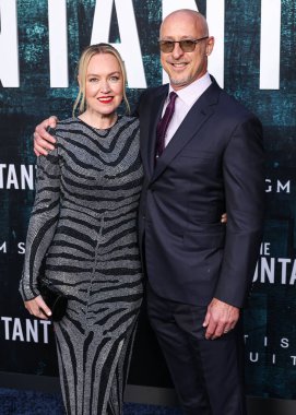 Lynette Howell ve Gavin O 'Connor 16 Nisan 2025' te Hollywood, Los Angeles, Kaliforniya, ABD 'de bulunan TCL Çin Tiyatrosu IMAX' te düzenlenen 'The Accountant 2' adlı Amazon MGM Stüdyolarının Los Angeles Premiere 'ine geldiler..