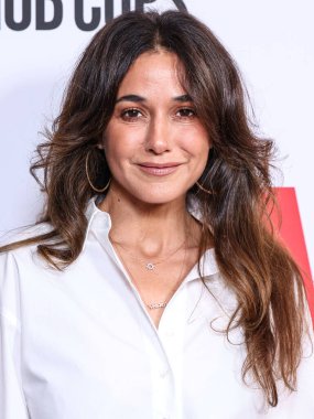 Kanadalı aktris Emmanuelle Chriqui, 23 Nisan 2025 'te Hollywood, Los Angeles, Kaliforniya, ABD' deki Harmony Gold Tiyatrosu 'nda düzenlenen Lionsgate' in 